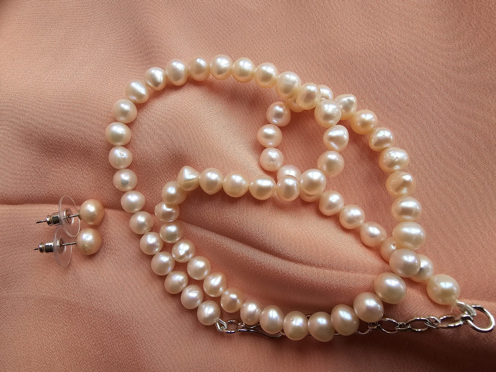 Soft natural Grey Necklace