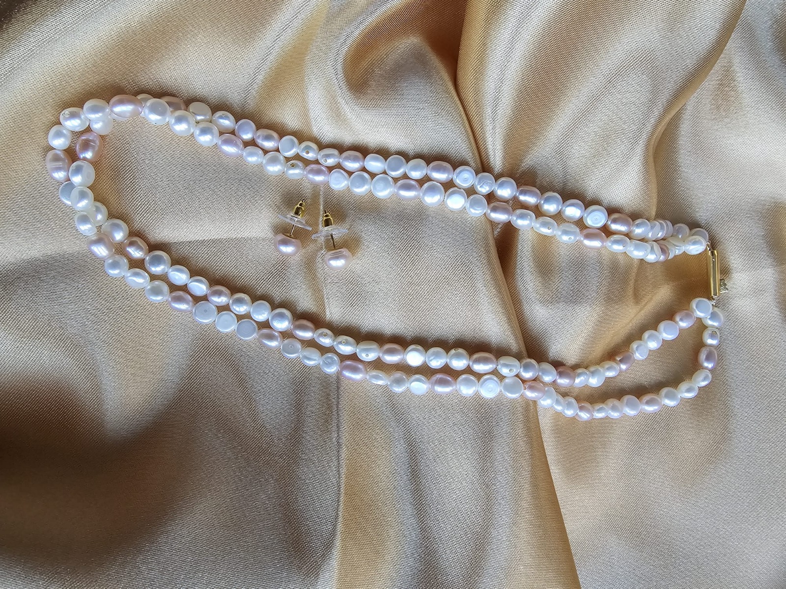 Soft natural luster Ivory Pearl Set