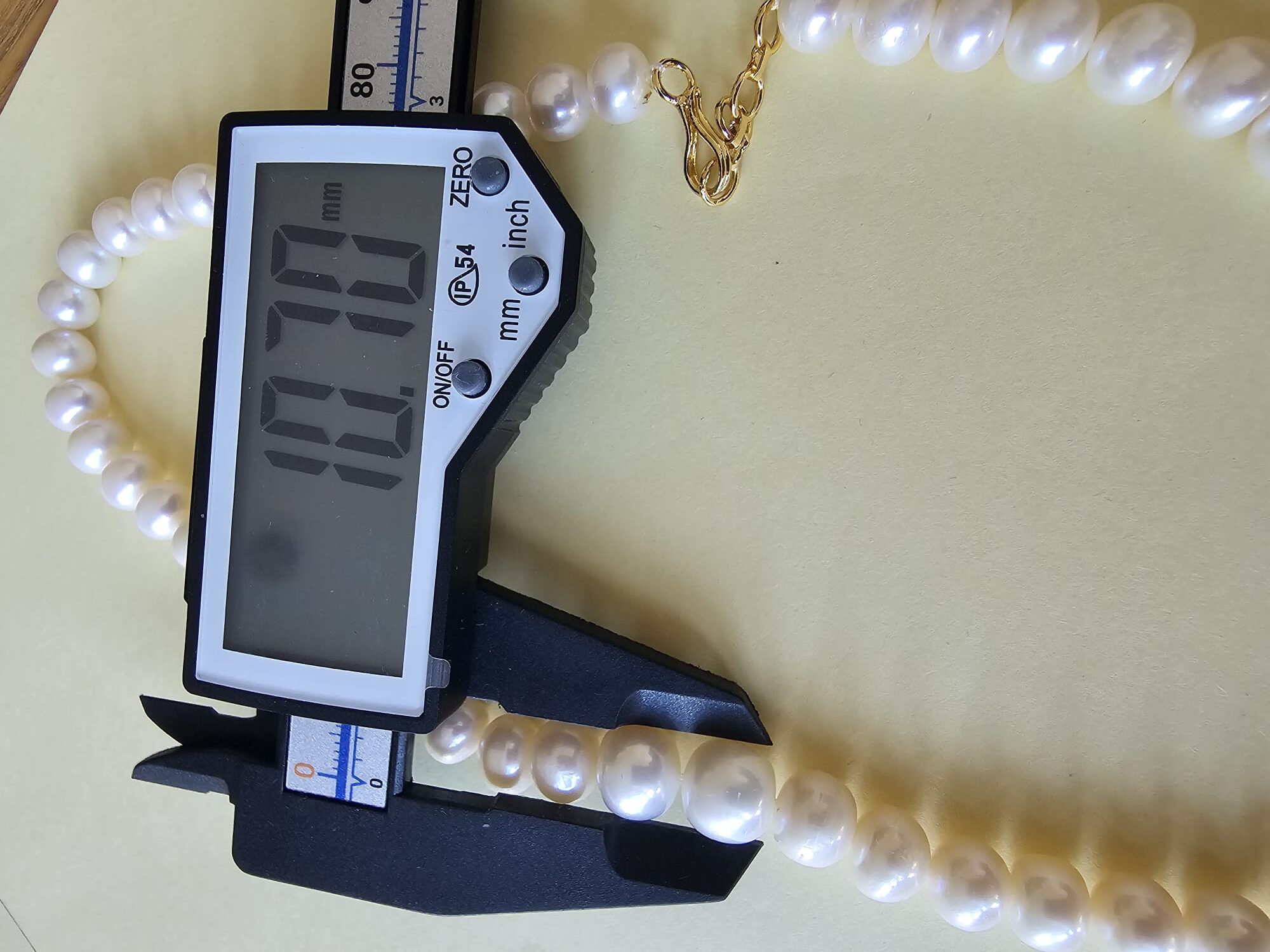 Statement Soft Pearls